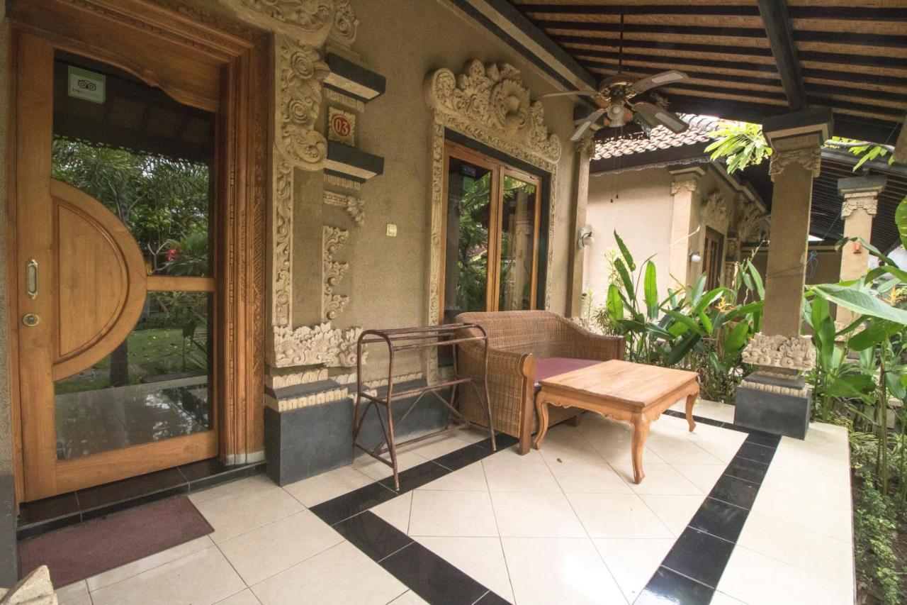 Trijaya Pensión Pemuteran Exterior foto